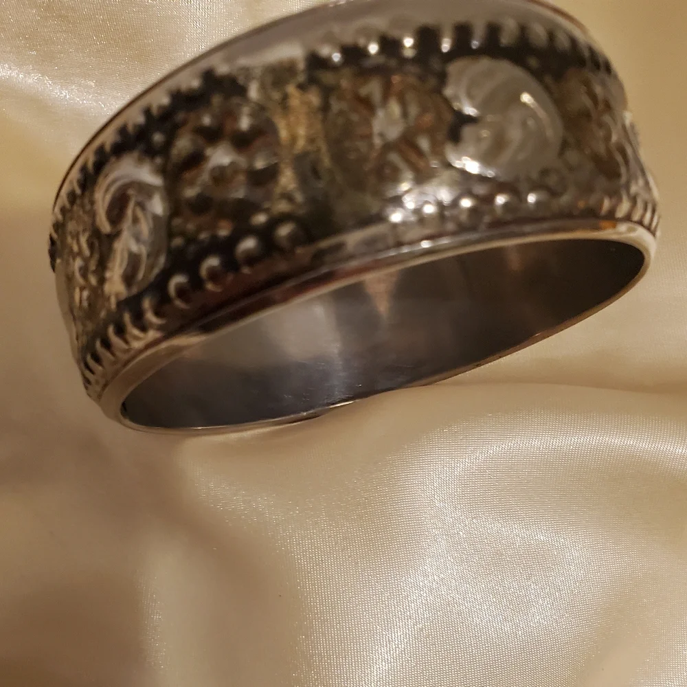 BROWN and SILVER BANGLE BRACLET